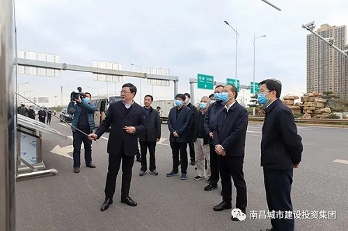 吳曉軍深入昌南大道快速路、洪都大道快速路項(xiàng)目現(xiàn)場(chǎng)調(diào)研指導(dǎo)